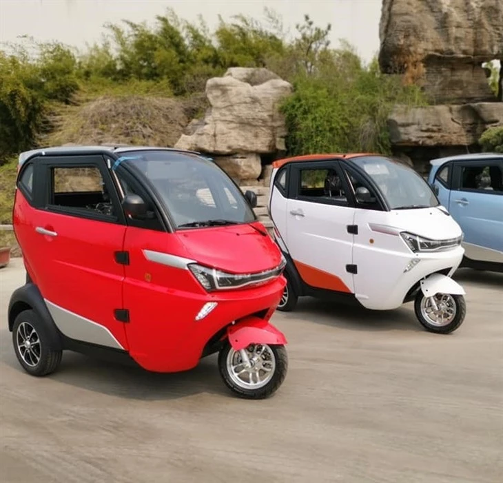 EEC Three Wheel Electric Mini Tricycle